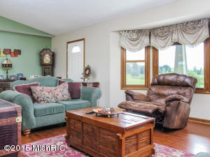 4471 18th St, Dorr, MI 49323 photo 6