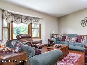 4471 18th St, Dorr, MI 49323 photo 7