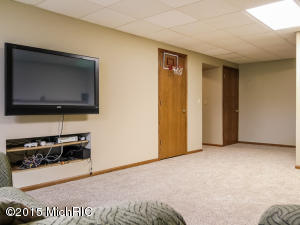 4471 18th St, Dorr, MI 49323 photo 34