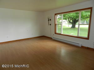 70745 Wayne St, Union, MI 49130 photo 3
