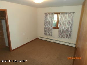 4576 Newell Dr, Reading, MI 49274 photo 8