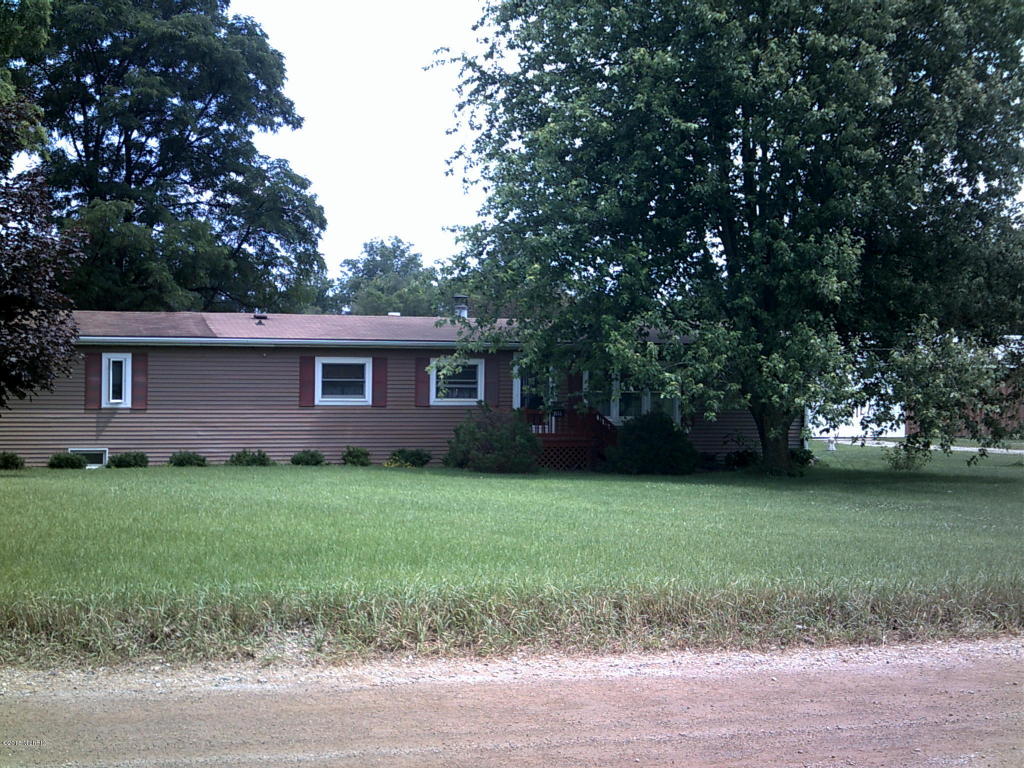 3111 Hemlock Rd, Reading, MI 49274 photo 1