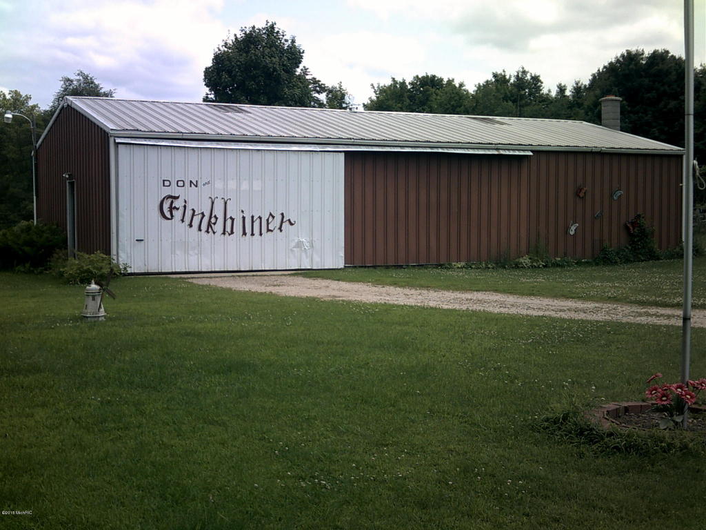 3111 Hemlock Rd, Reading, MI 49274 photo 3
