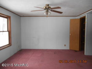 5124 E 36th St, Newaygo, MI 49337 photo 3