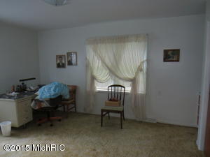 811 Glenview Dr, Plainwell, MI 49080 photo 7