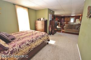 233 S Main St, Three Rivers, MI 49093 photo 14