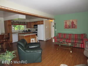7156 S Walker Rd, Fruitport, MI 49415 photo 2
