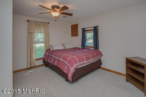502 Jersey St, Plainwell, MI 49080 photo 8