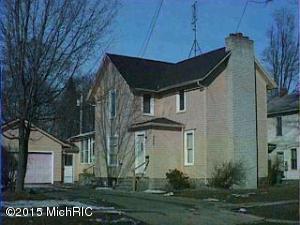 306 E Michigan Ave, Three Rivers, MI 49093 photo 1