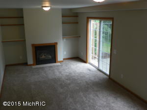 807 Morgan St, Belding, MI 48809 photo 4