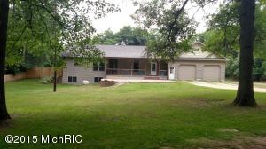 8739 N Johnson Rd, Belding, MI 48809 photo 2