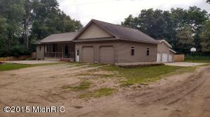 8739 N Johnson Rd, Belding, MI 48809 photo 1