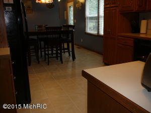 256 Mcmahon Dr, Bronson, MI 49028 photo 5