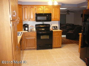 256 Mcmahon Dr, Bronson, MI 49028 photo 6