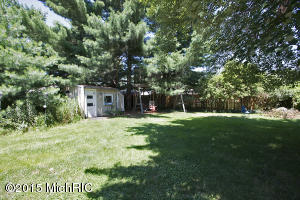 1053 Bloomfield Ave, Plainwell, MI 49080 photo 28