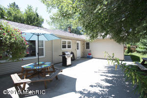 1053 Bloomfield Ave, Plainwell, MI 49080 photo 33