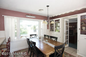 1053 Bloomfield Ave, Plainwell, MI 49080 photo 8