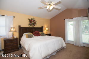 1053 Bloomfield Ave, Plainwell, MI 49080 photo 22