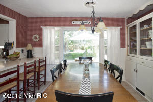 1053 Bloomfield Ave, Plainwell, MI 49080 photo 9