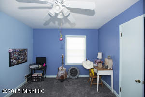 1053 Bloomfield Ave, Plainwell, MI 49080 photo 20