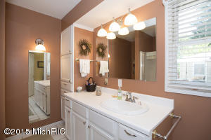 1053 Bloomfield Ave, Plainwell, MI 49080 photo 24