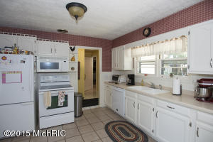 1053 Bloomfield Ave, Plainwell, MI 49080 photo 12