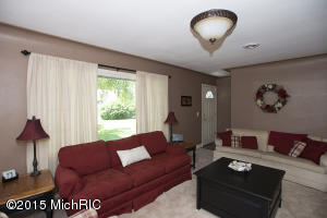 1053 Bloomfield Ave, Plainwell, MI 49080 photo 6