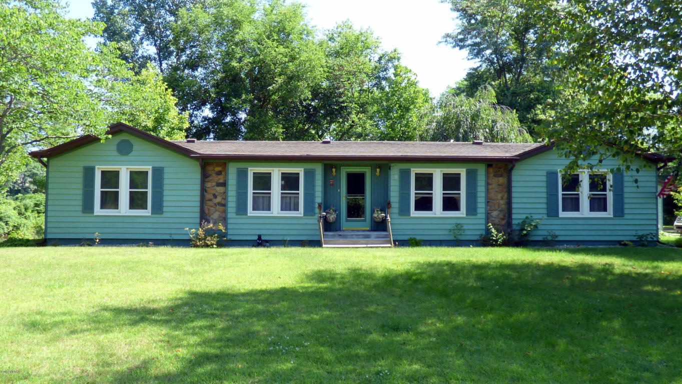 3973 E River Rd, Buchanan, MI 49107 photo 1