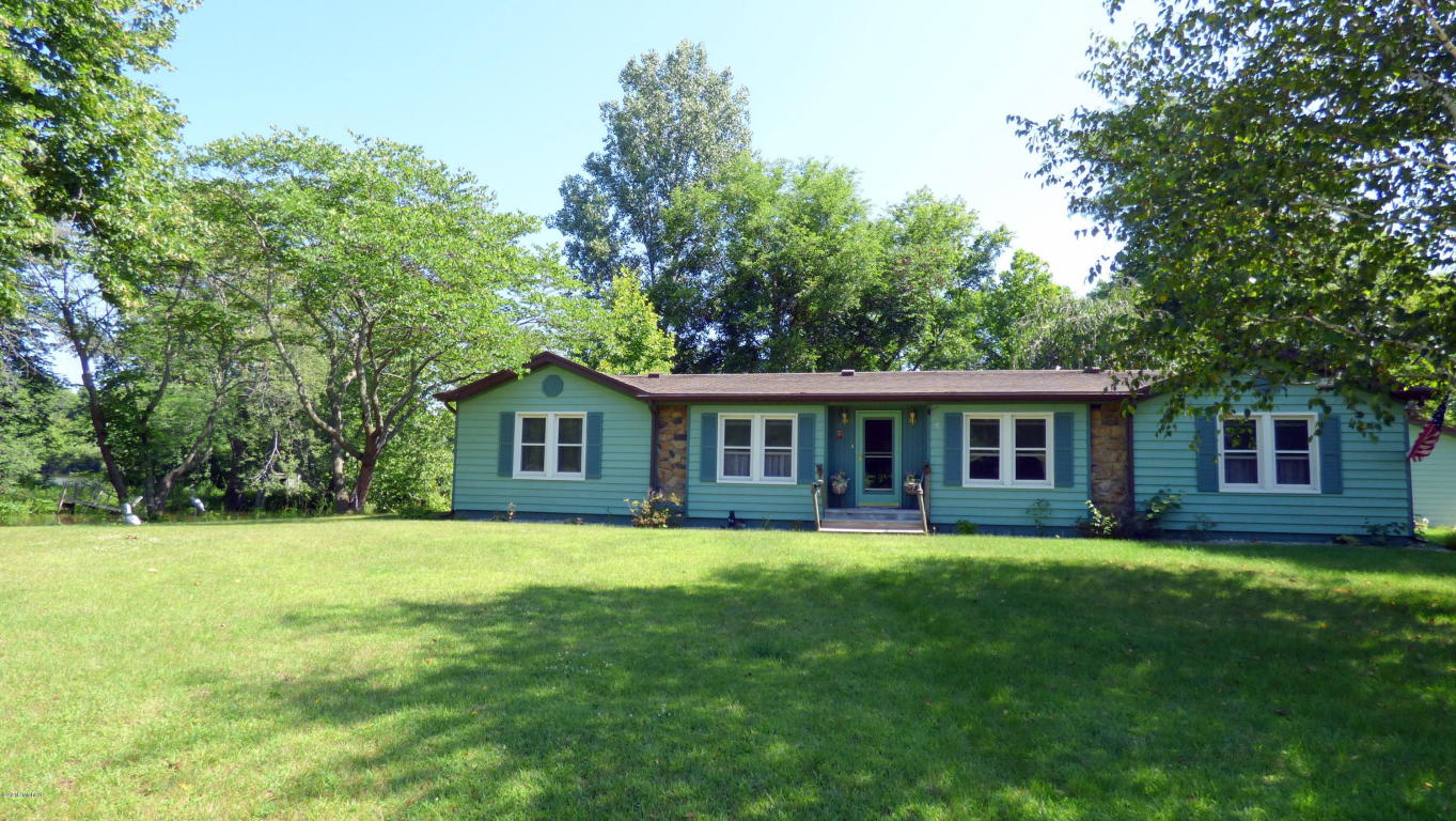 3973 E River Rd, Buchanan, MI 49107 photo 9