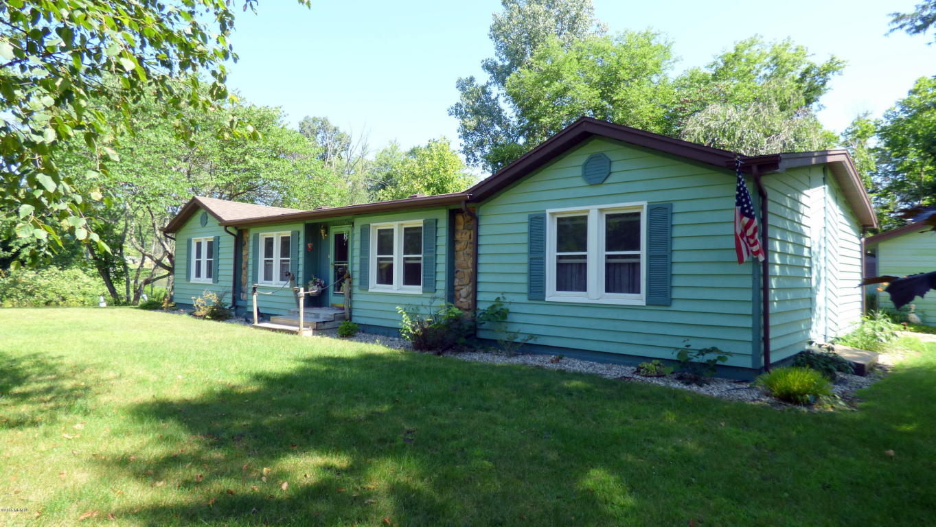 3973 E River Rd, Buchanan, MI 49107 photo 10