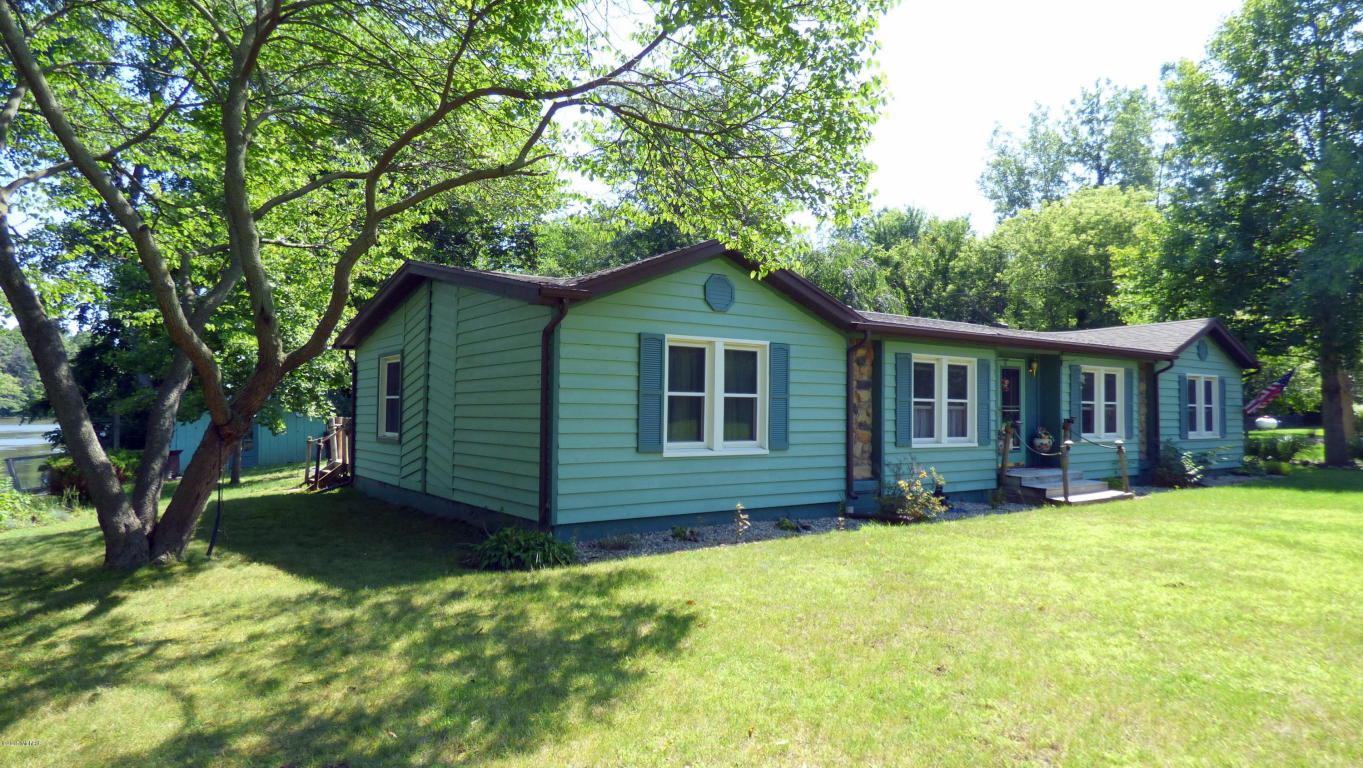 3973 E River Rd, Buchanan, MI 49107 photo 8