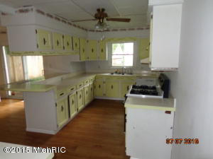 744 E Michigan Ave, Marshall, MI 49068 photo 8