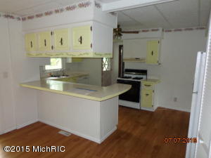 744 E Michigan Ave, Marshall, MI 49068 photo 9