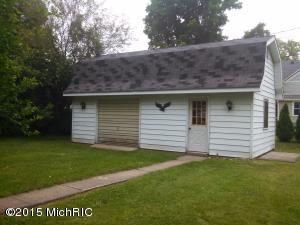 221 E Grant St, Plainwell, MI 49080 photo 8