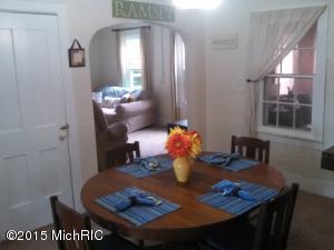 221 E Grant St, Plainwell, MI 49080 photo 2