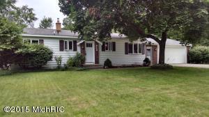 949 Maple Hl, Ada, MI 49301 photo 1