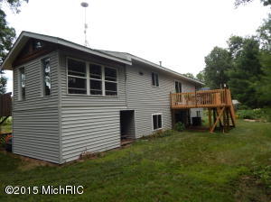 9394 E 36th St, Newaygo, MI 49337 photo 5