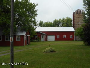 5948 E Hansen Rd, Custer, MI 49405 photo 2