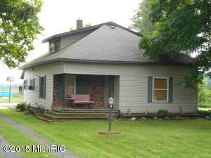 5948 E Hansen Rd, Custer, MI 49405 photo 1