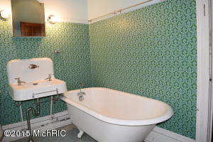 381 Second St, Manistee, MI 49660 photo 44