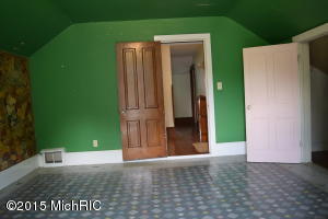 381 Second St, Manistee, MI 49660 photo 33