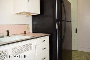 381 Second St, Manistee, MI 49660 photo 25