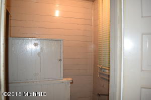 381 Second St, Manistee, MI 49660 photo 21