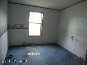 3094 E 128th St, Grant, MI 49327 photo 5