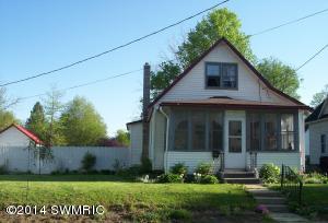 307 E South St, Cassopolis, MI 49031 photo 1