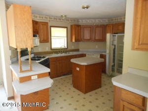 8300 Dietz Rd, Belding, MI 48809 photo 4