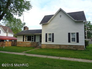 225 E Main St, Hanover, MI 49241 photo 2
