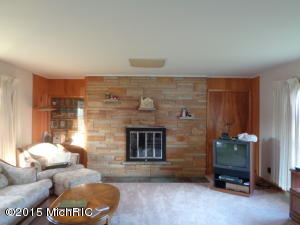225 E Main St, Hanover, MI 49241 photo 4