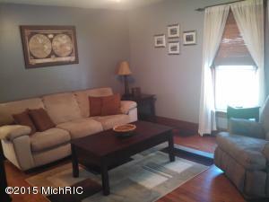 320 Jersey, Plainwell, MI 49080 photo 5