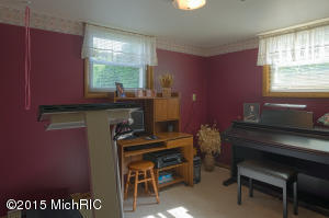 1677 Pinta Pl, Holland, MI 49424 photo 32